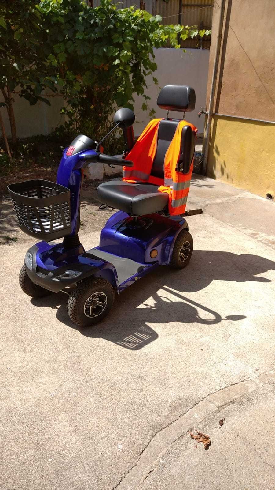 Scooter Compact Deluxe 700 Orthos XXI