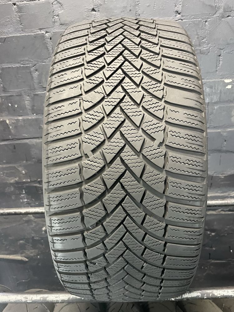 1шт 225/40 R18 Bridgestone Blizzak LM005