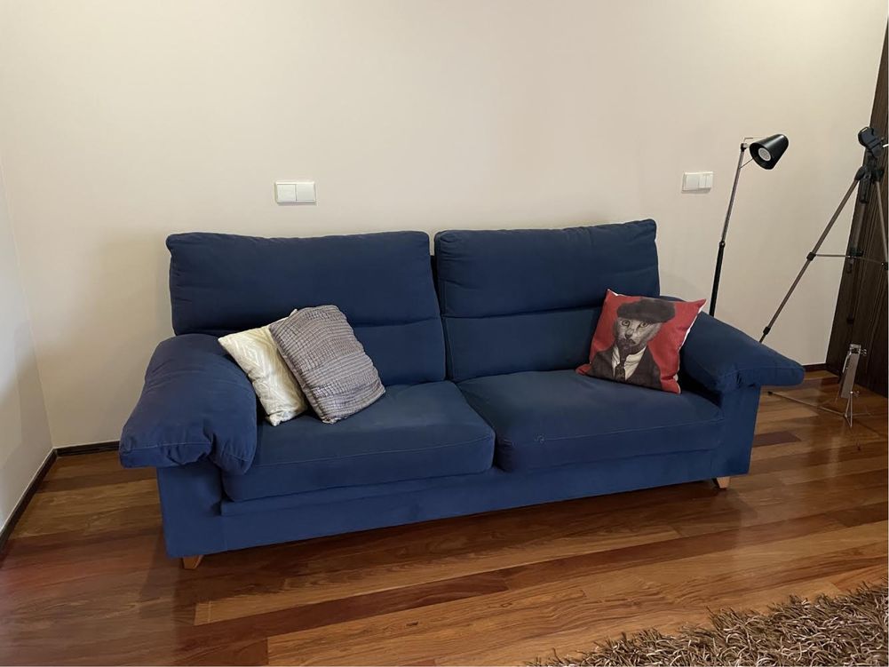 Sofa 3 lugares em alcantera