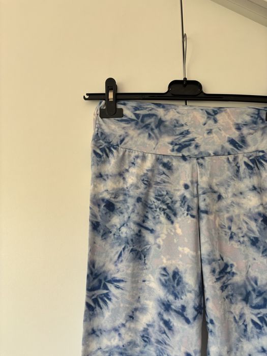 Legginsy wyszczuplajace tie dye
