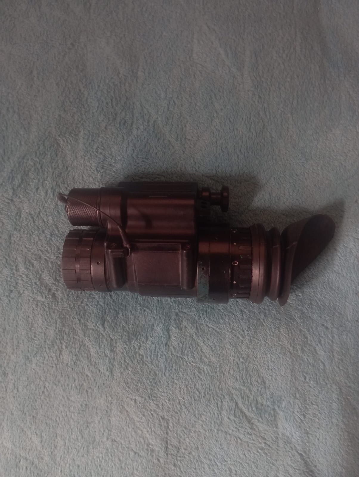 PVS-14 вживаний у хорошого стані