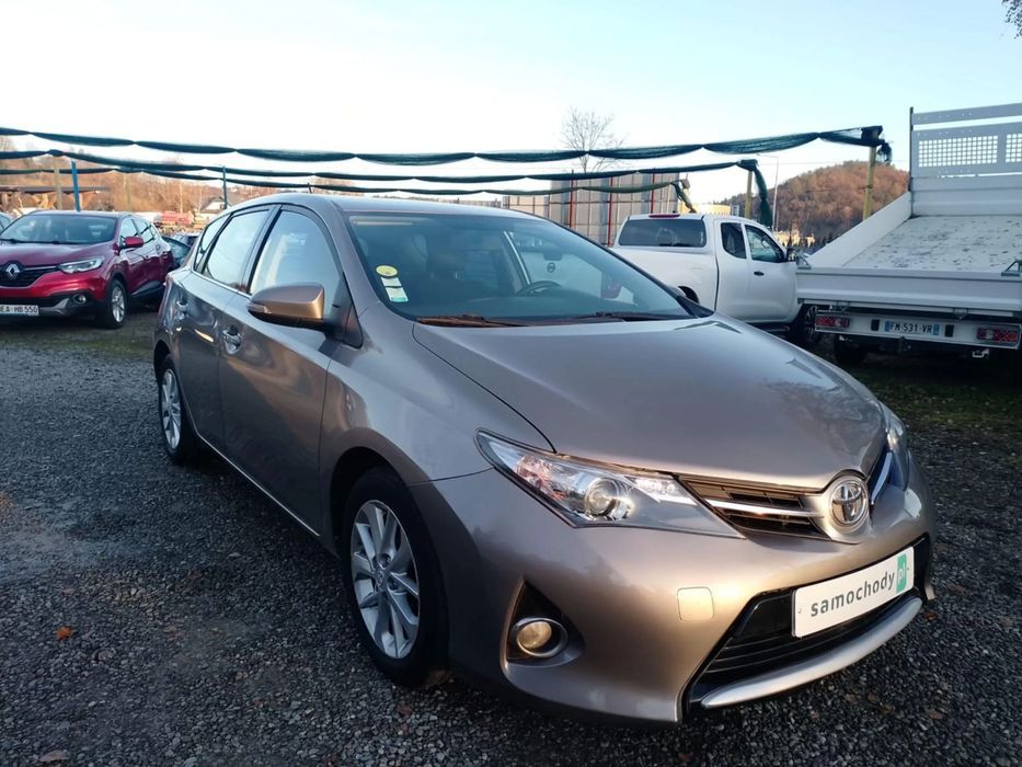 Toyota Auris 2014 1.4 D-4D Kamera Navi tempomat klimatronic /bez rdzy