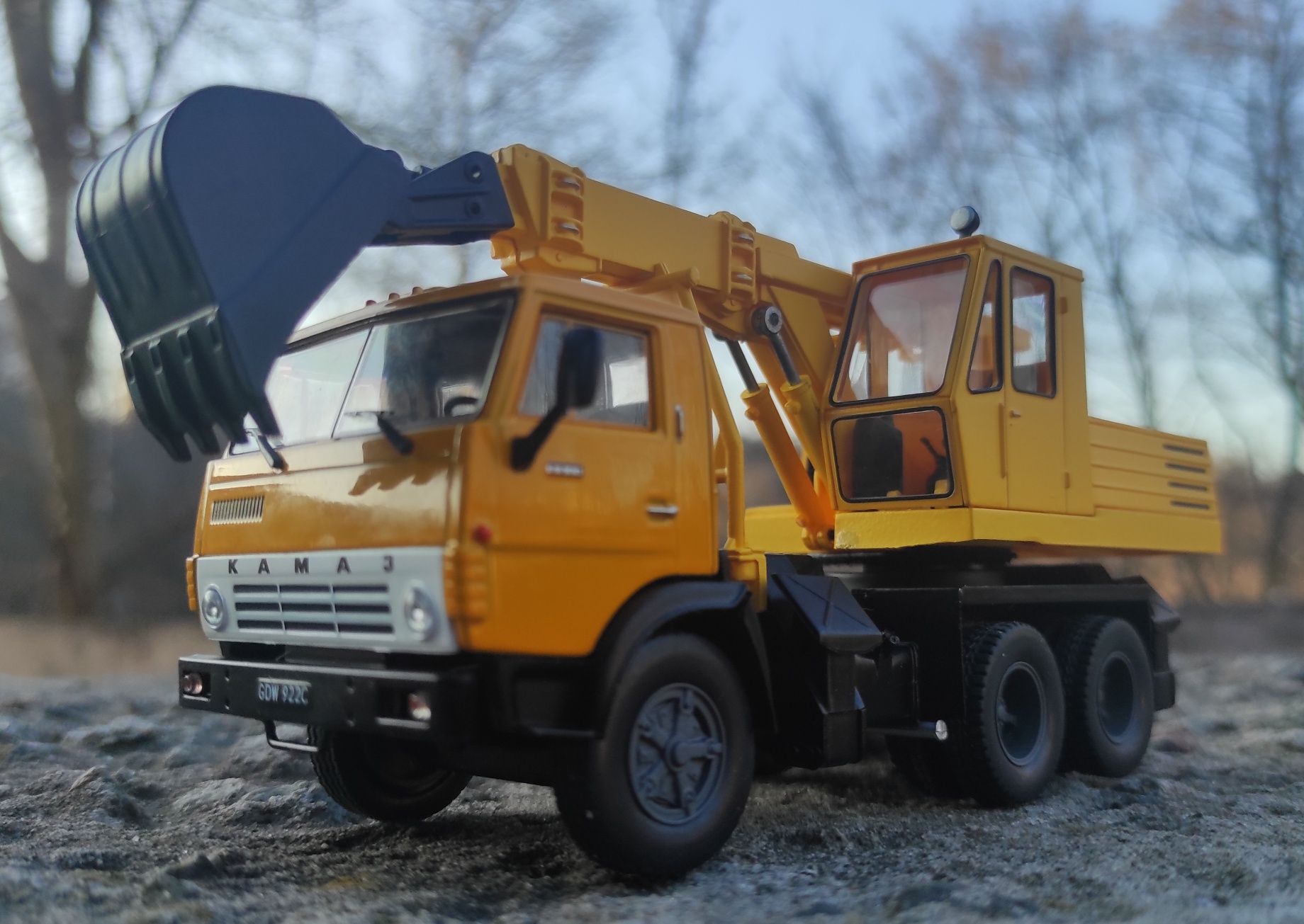 Модель 1/43 вантажівка Камаз 5511 журнальна серія