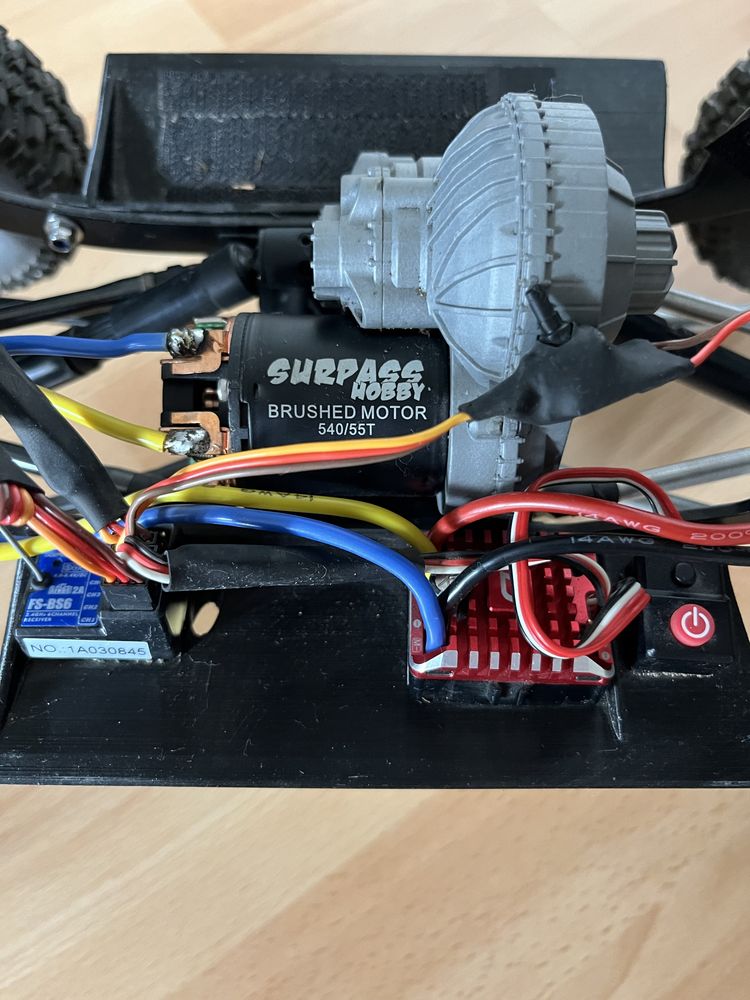 Model 1/10 rc trialowy przeprawowy Axial SCX10 II 4WD