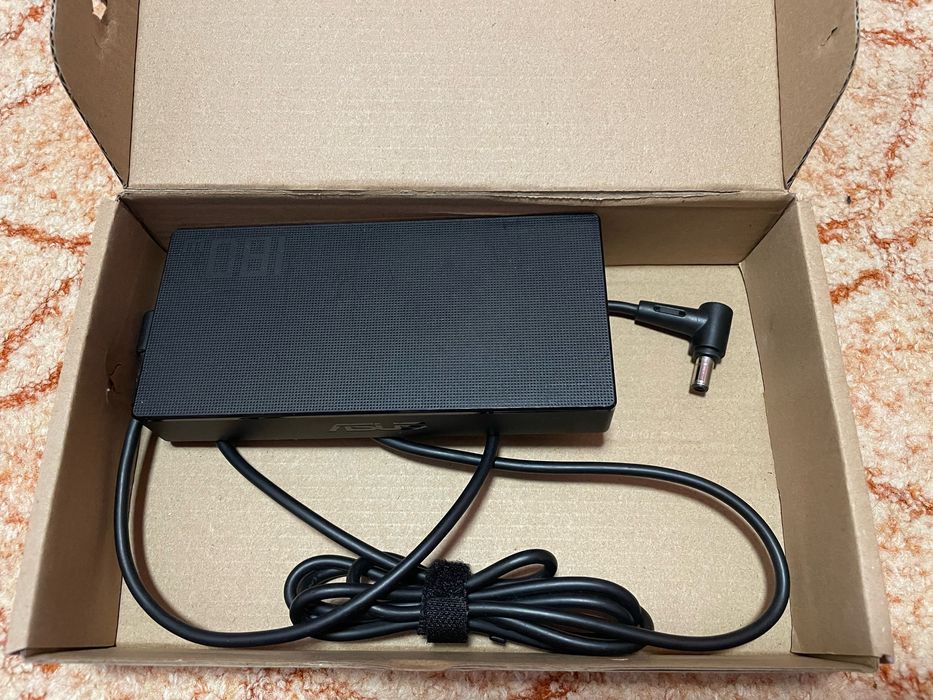 Зарядний пристрій для ноутбука Asus A20-180P1A 180W