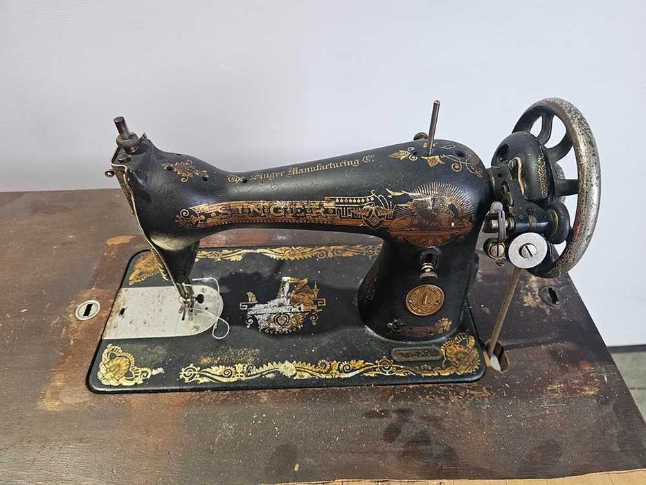 Máquina Singer MUITO ANTIGA
