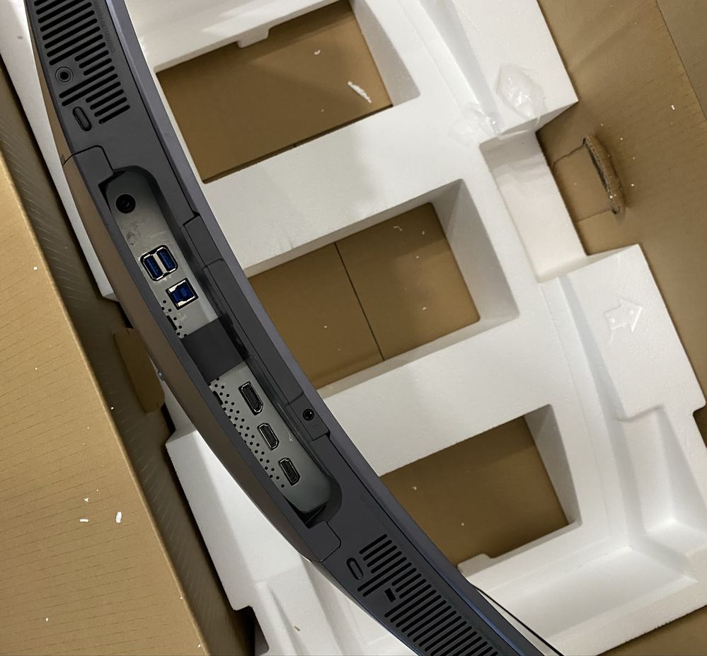 Monitor LG UltraGear 34GS95QE