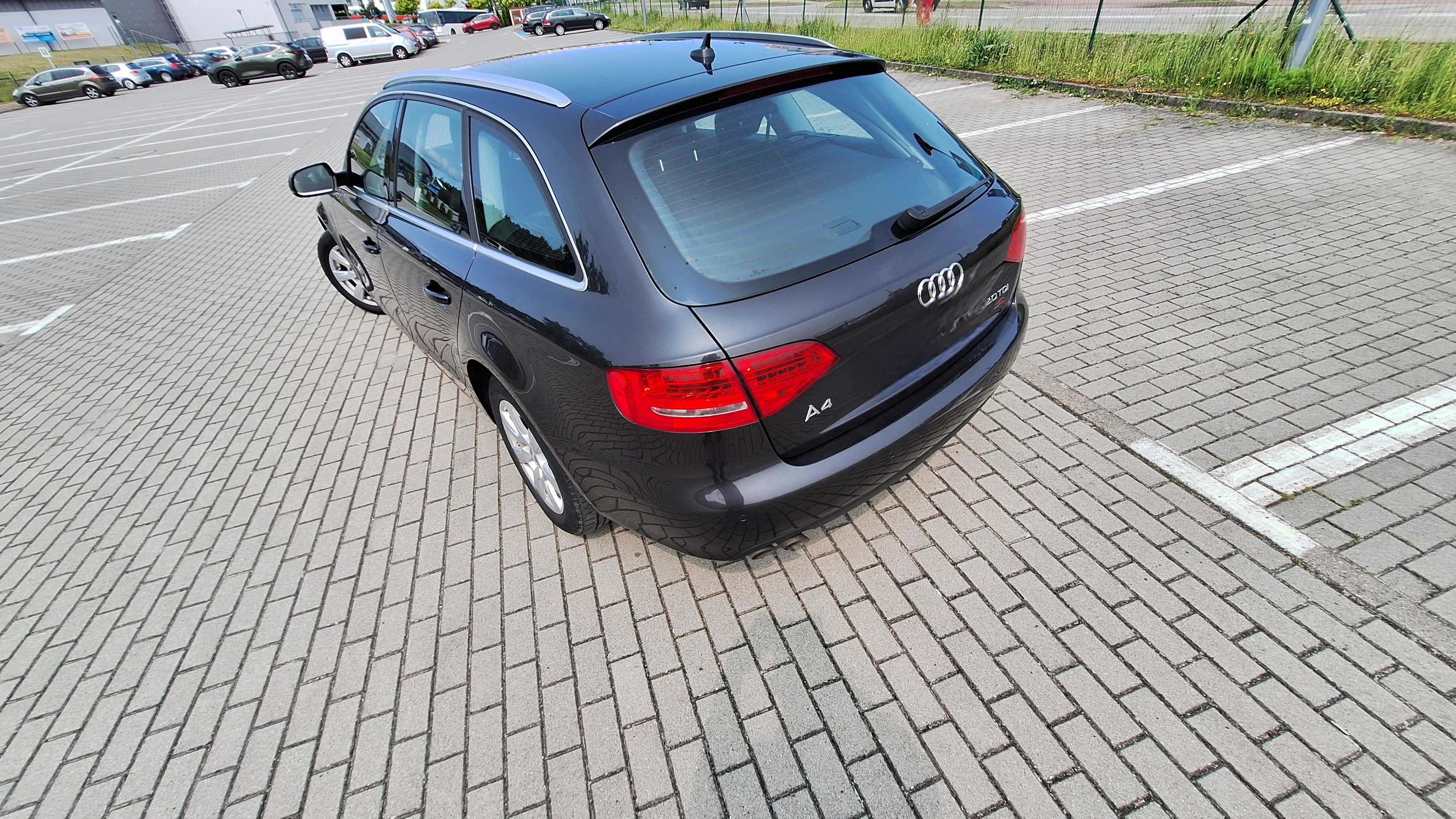 Sprzedam Audi a4 b8 2.0 143KM (178) 2010 rok 248000 przebiegu.