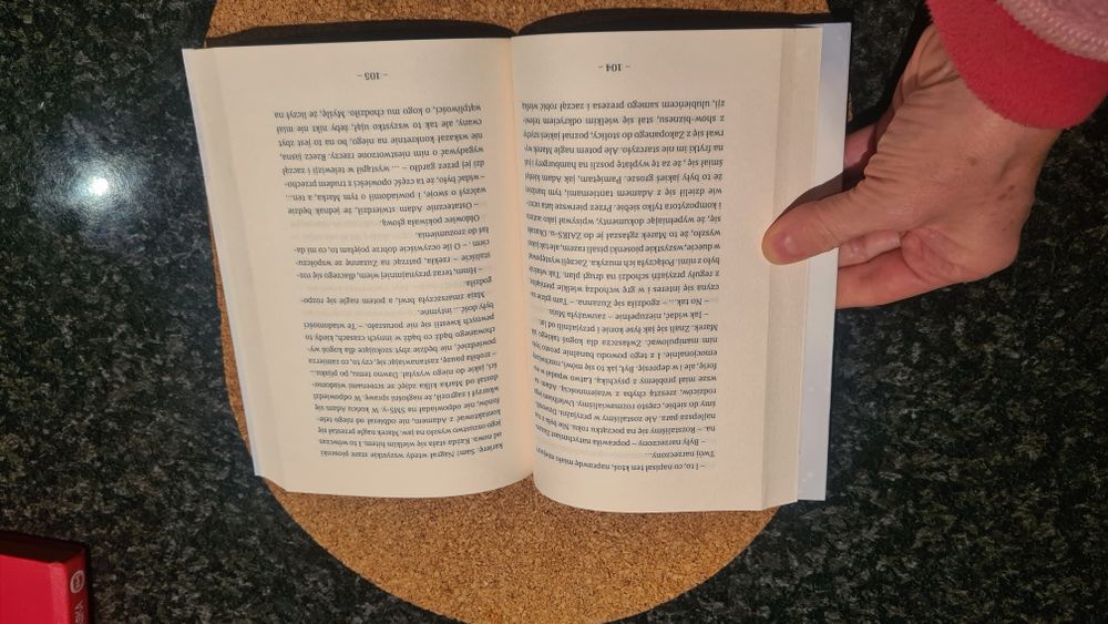 Pod Czerwonym Aniołem Alek Rogoziński