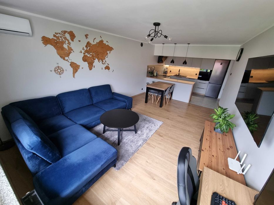 Mieszkanie 56m2 w ścisłym centrum z klimatyzacją i widokiem na jezioro