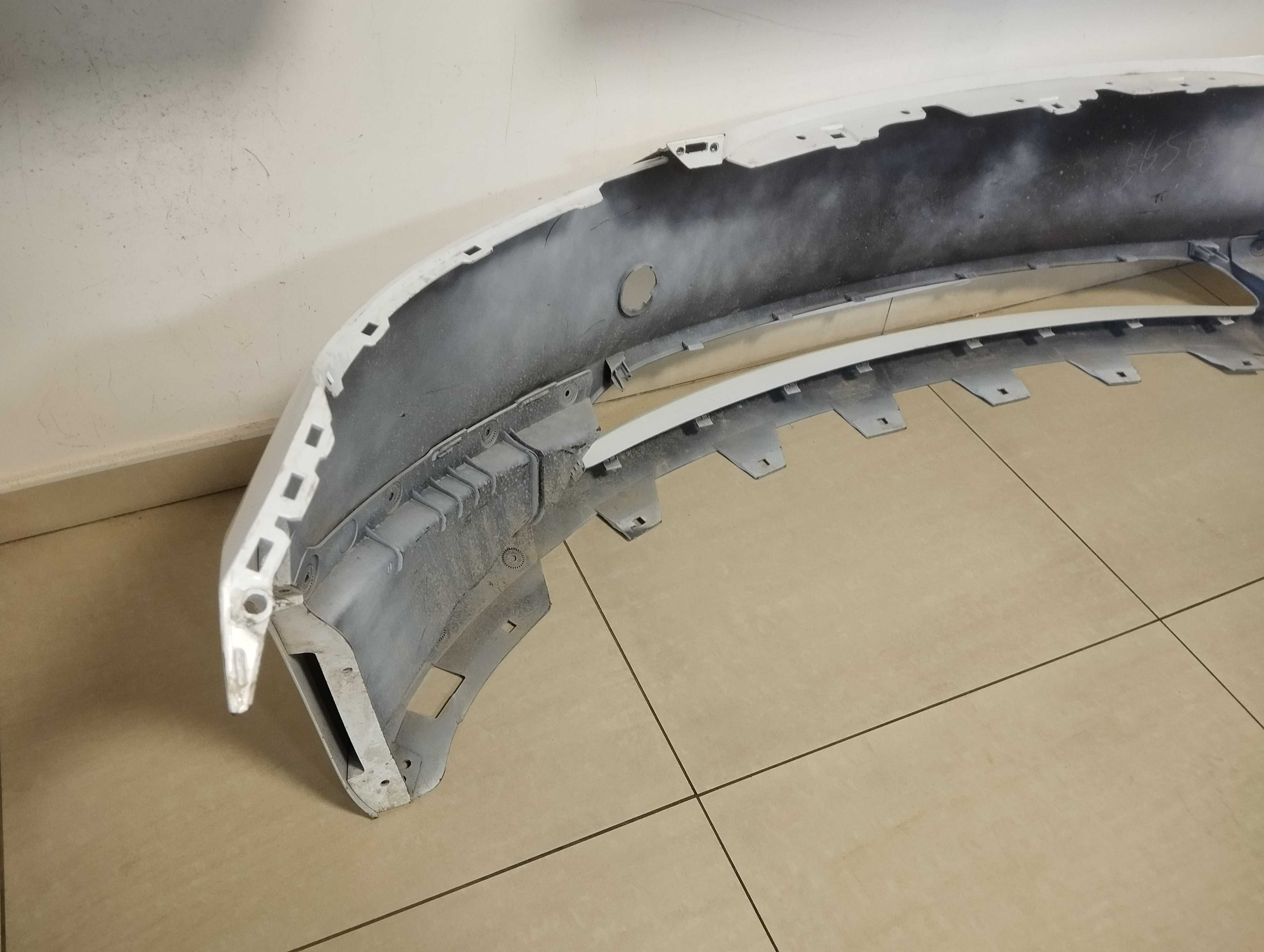 Бампер передній Tesla Model 3 Highland 2023 2024 2025 РЕСТАЙЛ M3