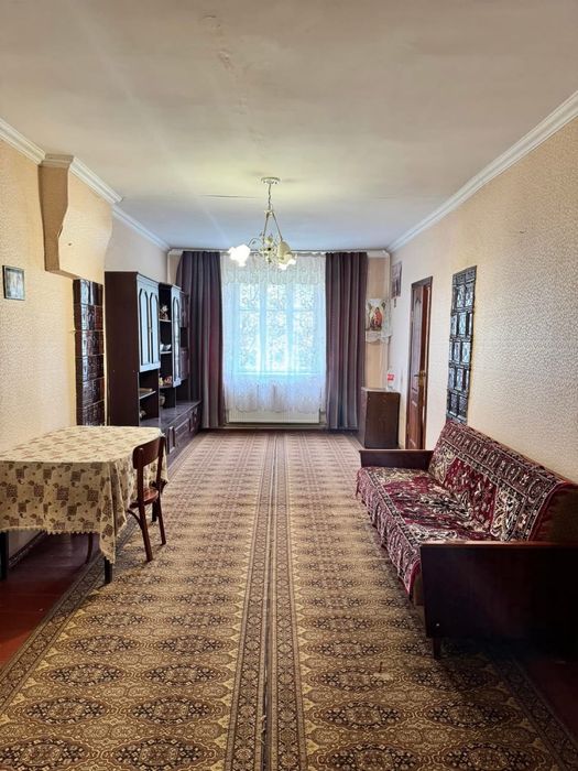 Будинок в Почаєві