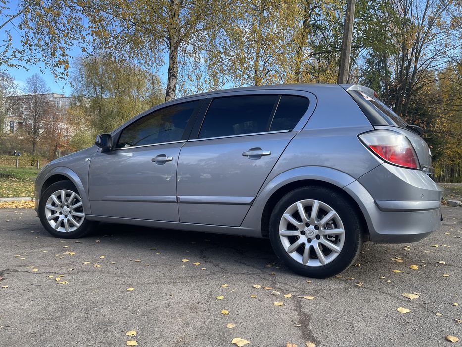Opel Astra h 1.8 автомат