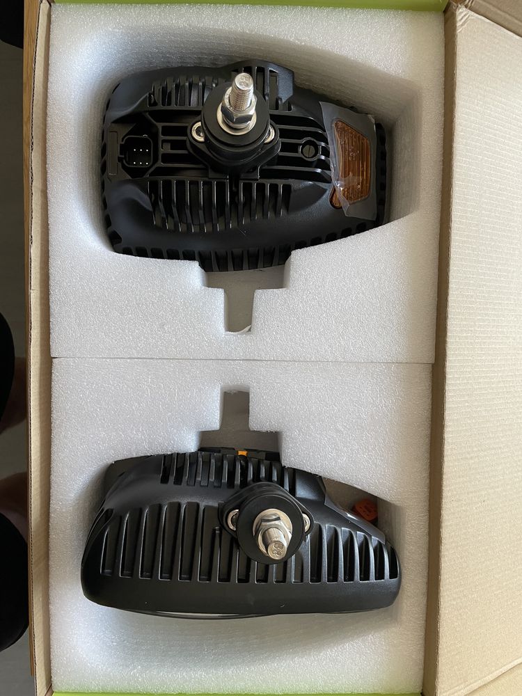 Lampy drogowe LED JCB, John deere, claas, fendt, fastrac (531,541,535)