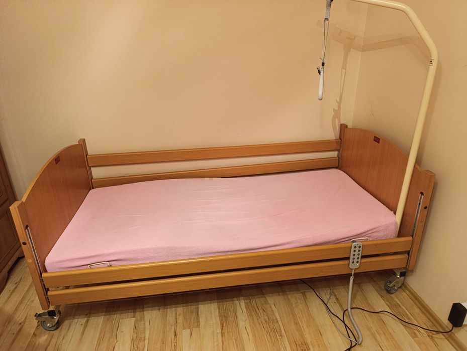 Łóżko rehabilitacyjne REHABED z materacem Funke Medical sprzedam