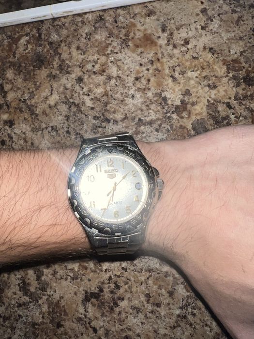 Продам годиник Seiko