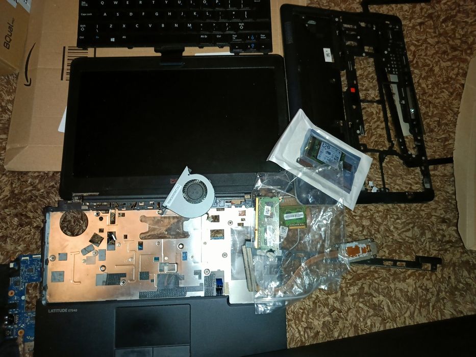 Dell netbook latitude E7240 części matryca bateria