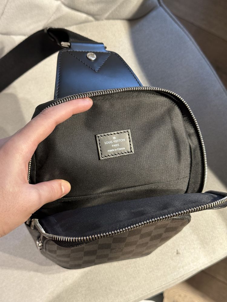 Сумка Avenue Sling Bag Louis Vuitton