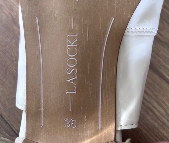 Buty czółenka damskie z ozdobnym obcasem Lasocki 36 kremowe ecru
