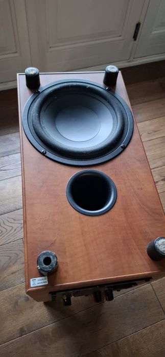 Aktywny subwoofer Jamo