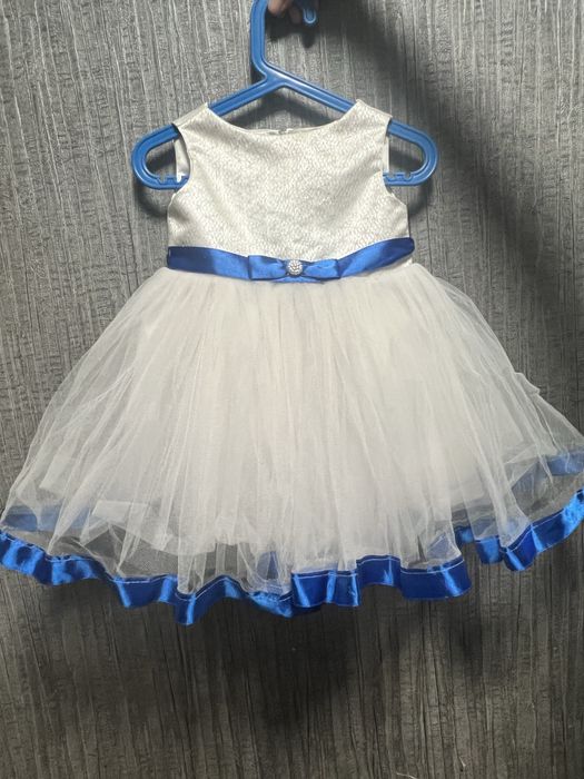 Святкові сукні на дівчинку 86+