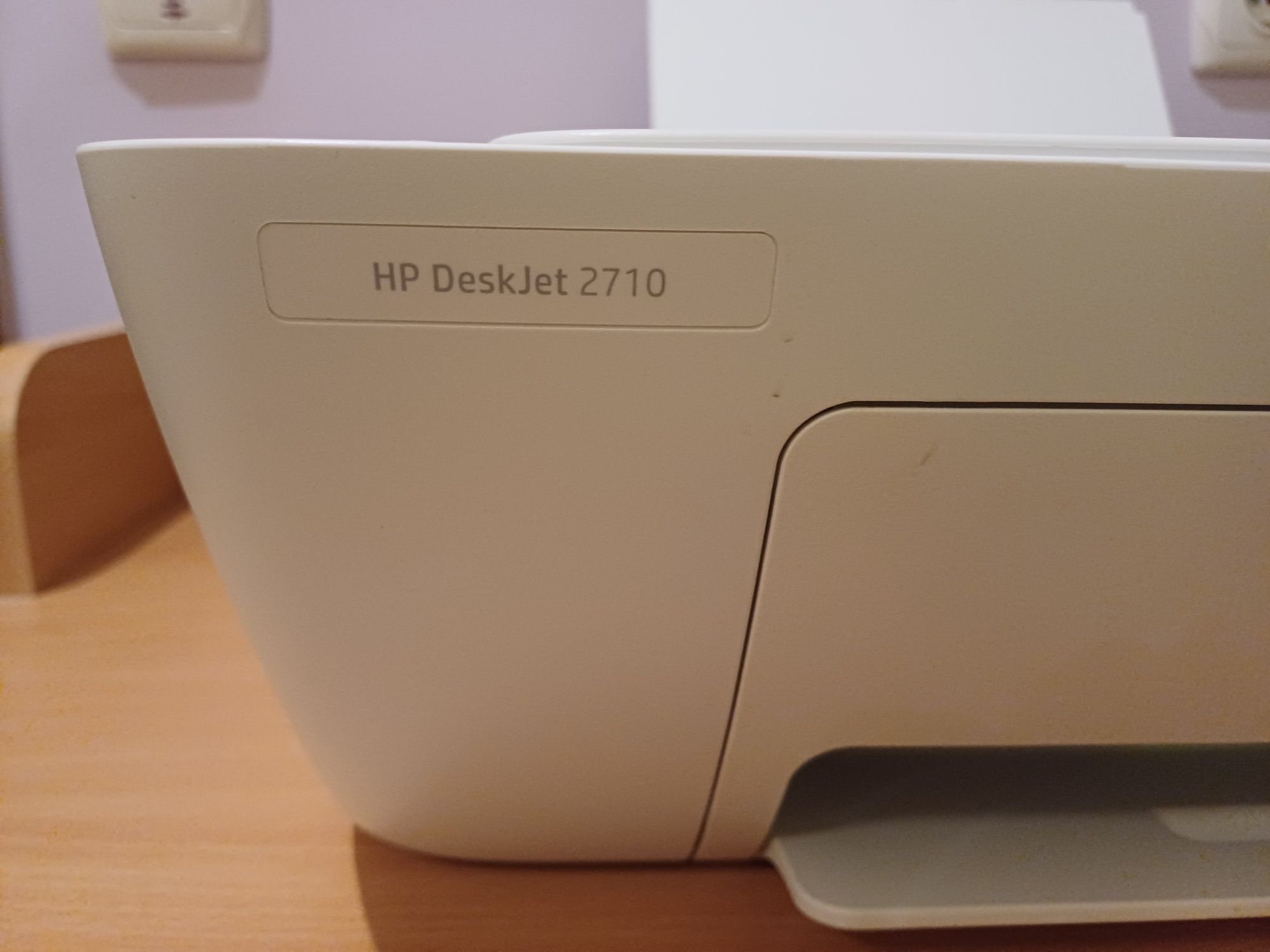 Принтер HP Desk Jet 2710