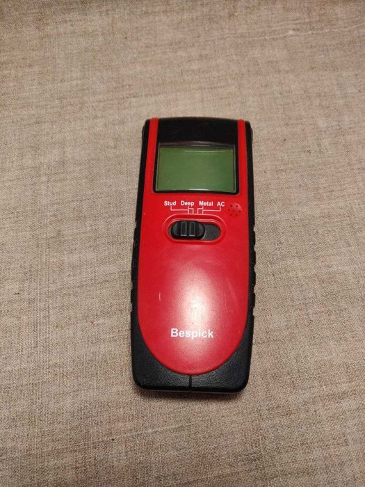 Детектор  прихованої проводки