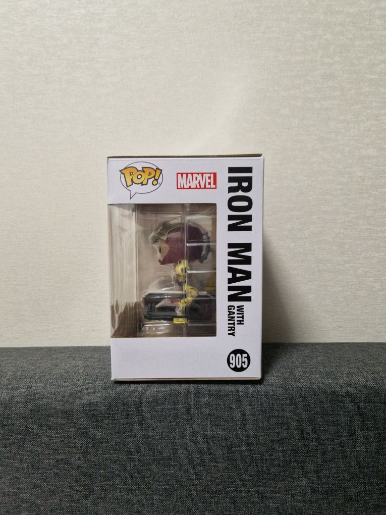 Funko Pop! Marvel: Iron Man with Gantry #905 (PX Previews Exclusive)