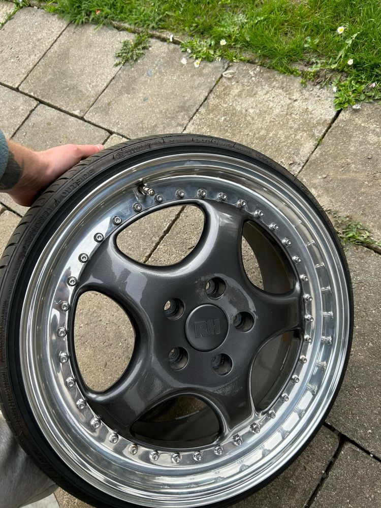 RH ZW1 17 5x112 4x100 golf jetta tuning static