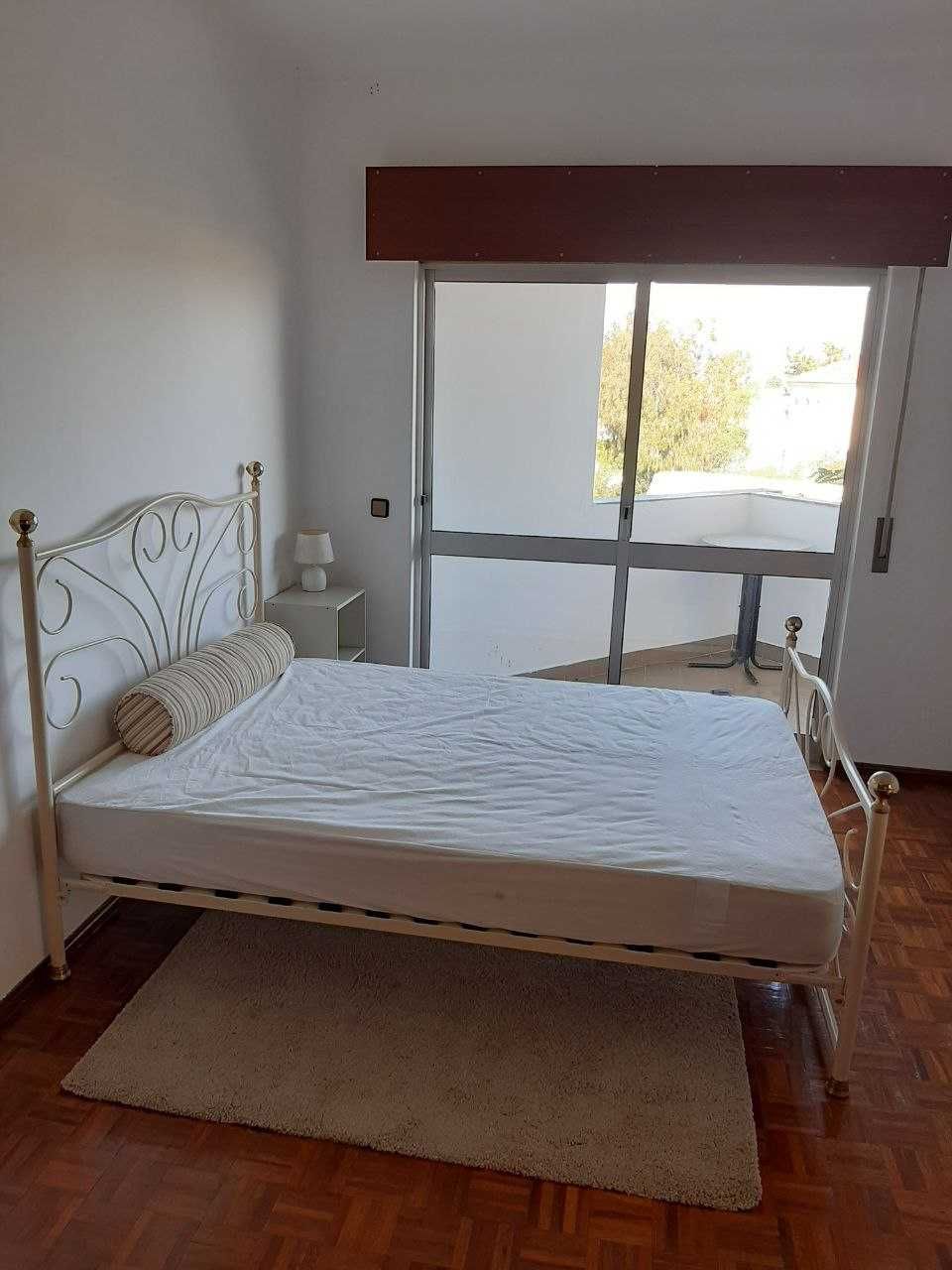 Quarto para Arrendar  Estudantes - Em frente Campus Penha