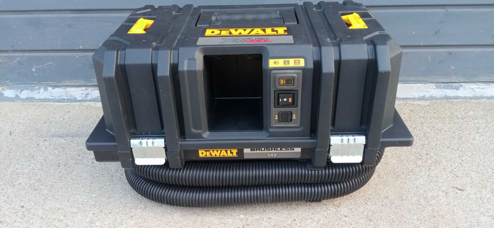 Odkurzacz DEWALT 54V Z Otrząsaczem  BODY