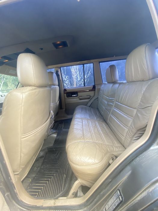 Джіпа черокі 2,5 турбо Дизель 1991 року пробіг