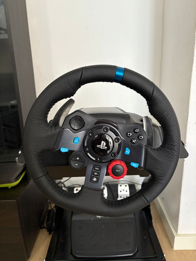G29 Logitech + suporte ja incluido.