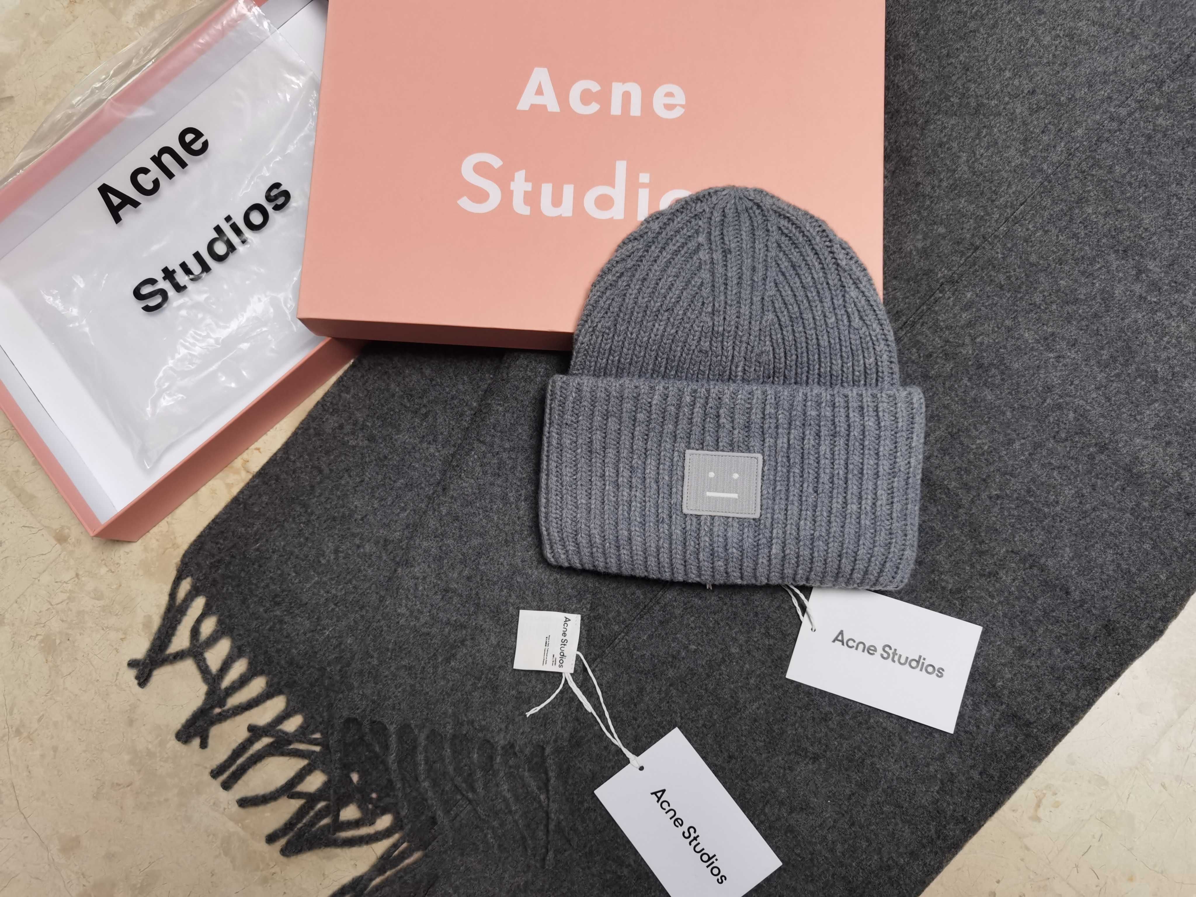 Acne studios set  шарф і шапка