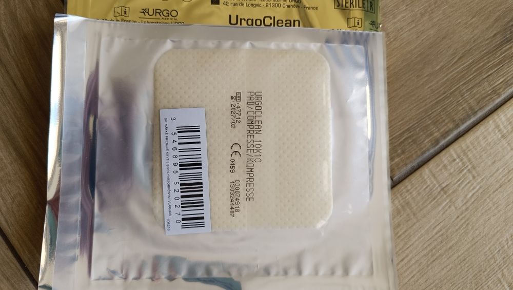 4 opatruneki na rany odleżyny oczyszczające UrgoClean specjalistyczny