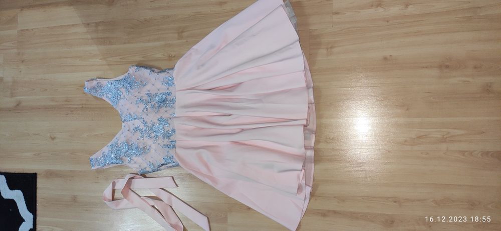 Sukienka wieczorowa damska