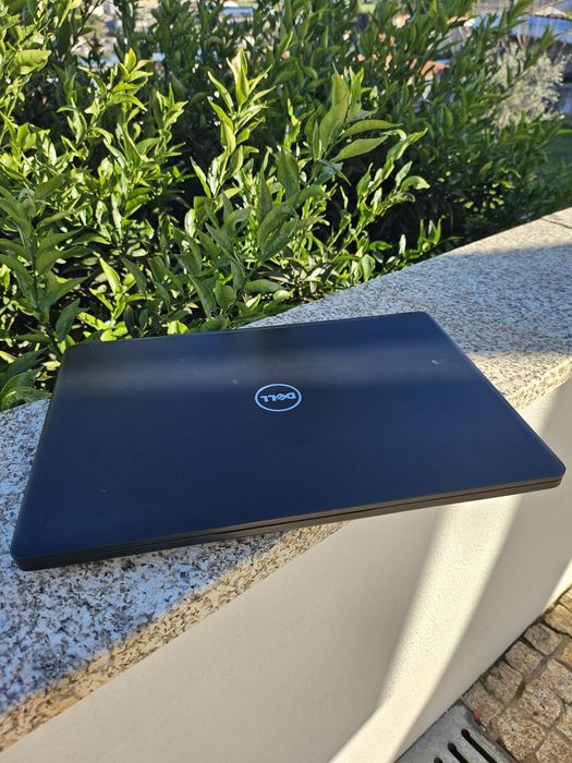 Computador Portátil Dell i5 com 8GB RAM como NOVO