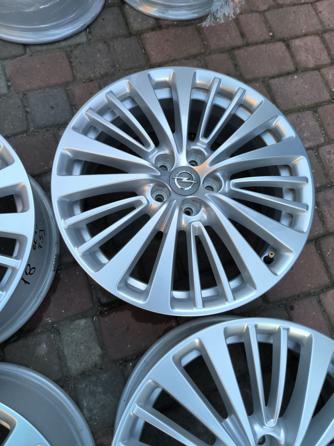 Felgi aluminiowe 18 Opel Grandland X 5x108