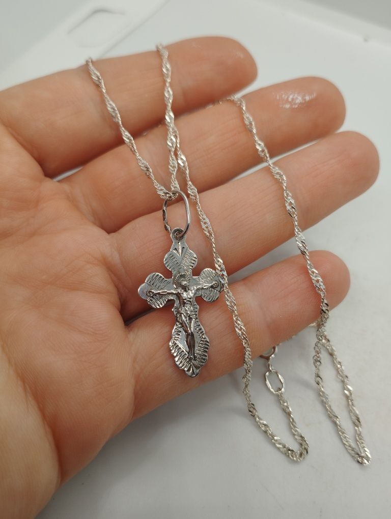 Серебряная цепочка с крестиком 3.21 грамма 45 см
