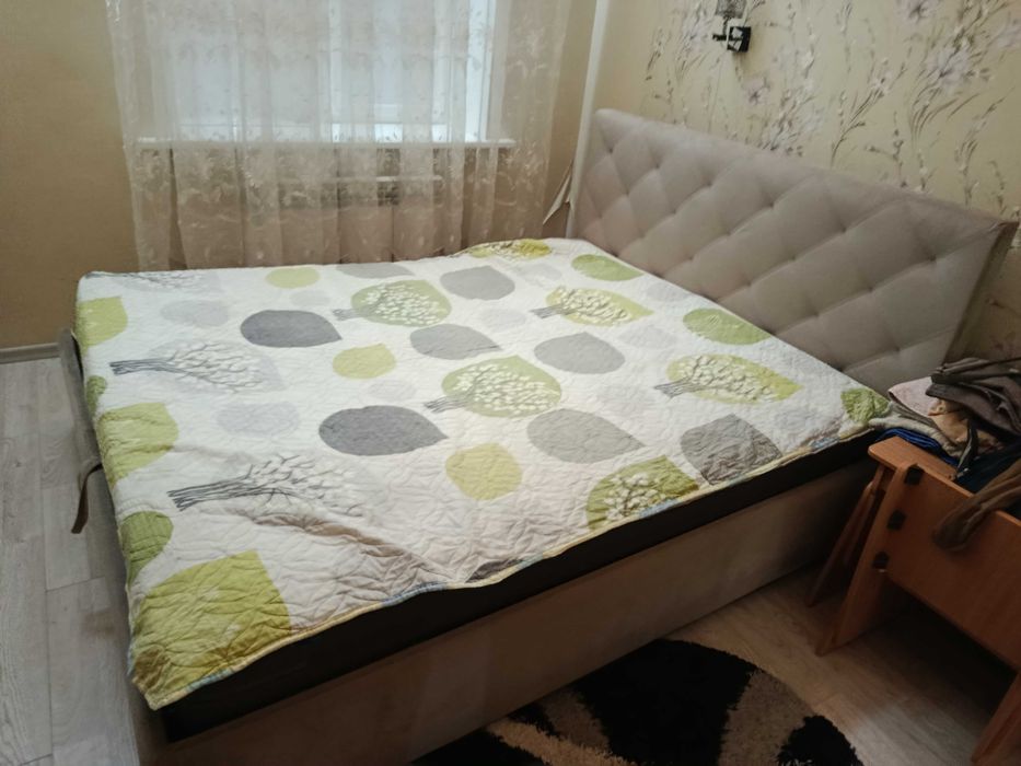 Кровать двухспальная