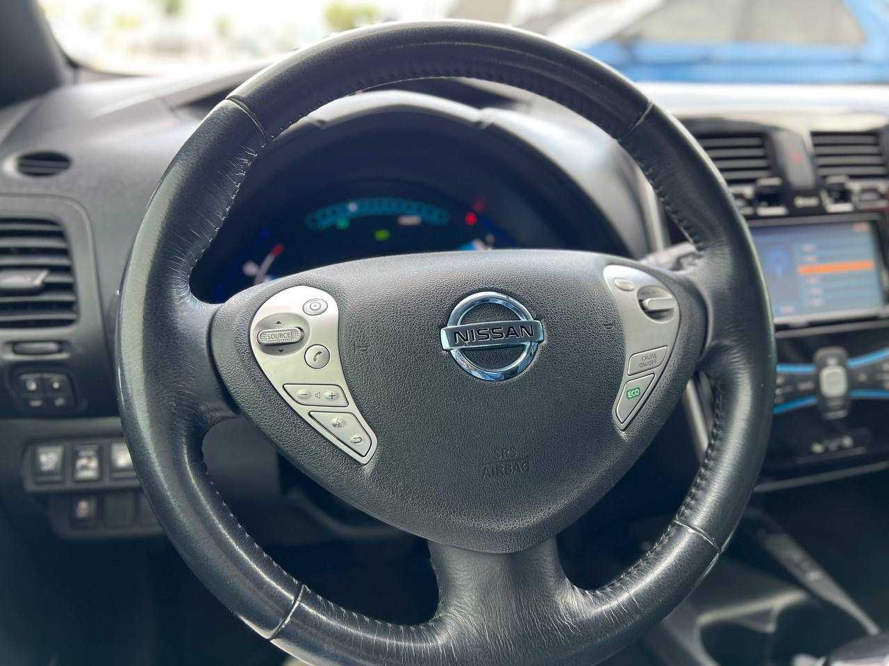 Nissan Leaf SL 2013