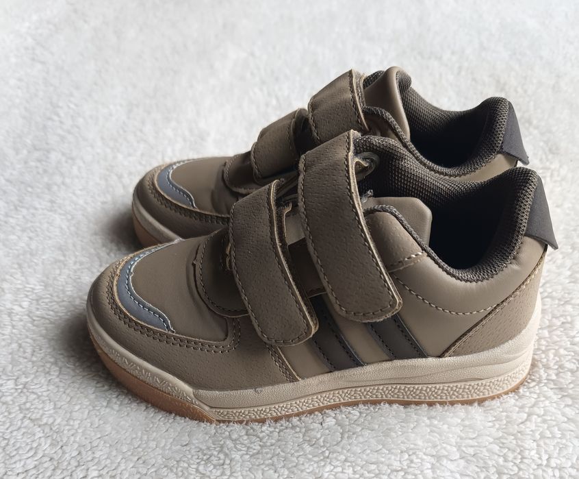 Sneakersy chłopięce 28