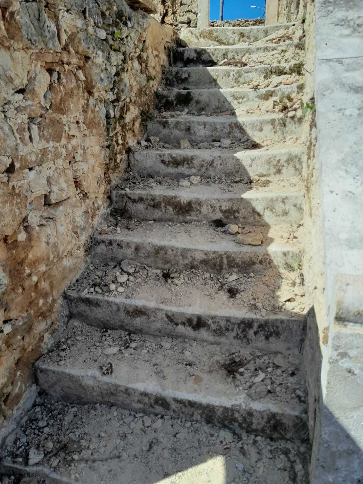 Escada antiga em Pedra