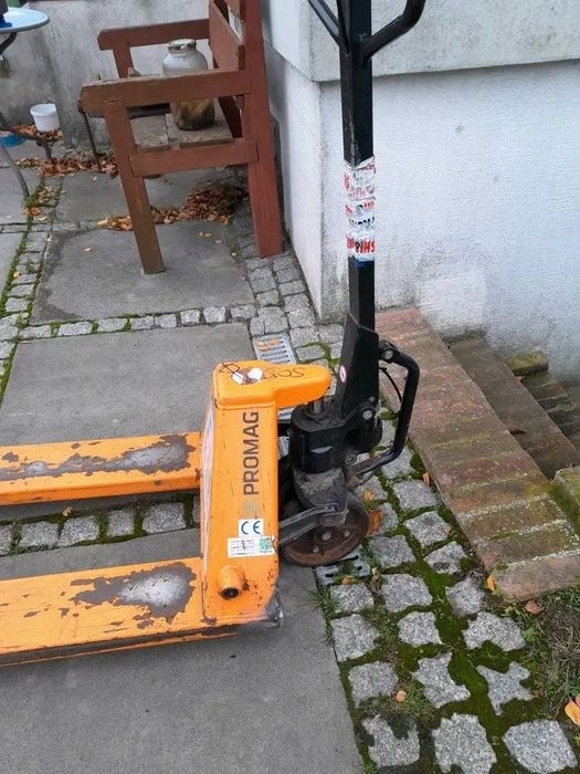 Wózek paletowy paleciak