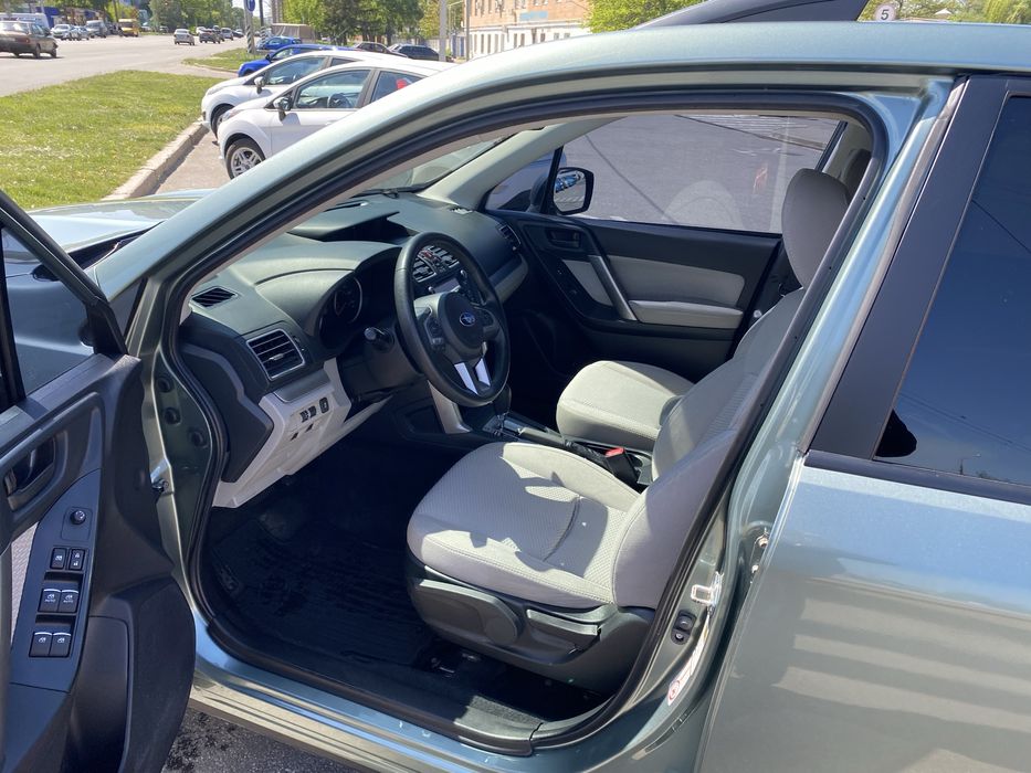 Субару Форестер 2017