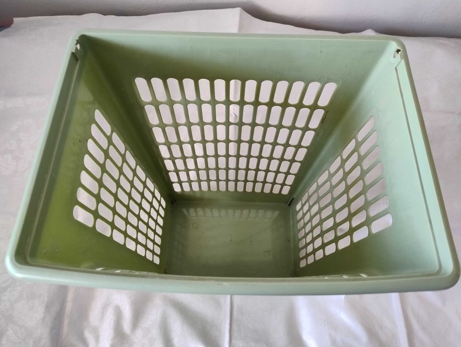 Kosz na pranie kosz na bieliznę Plast Team bez pokrywy 54x40x29 cm