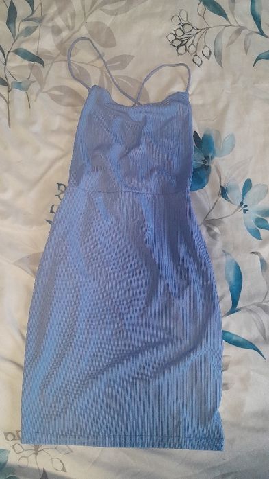 Zestaw 4 letnich sukienek xs