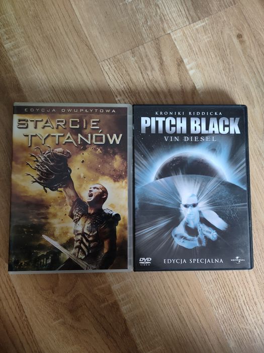 Dwa filmy Pitch Black, Starcie Tytanów