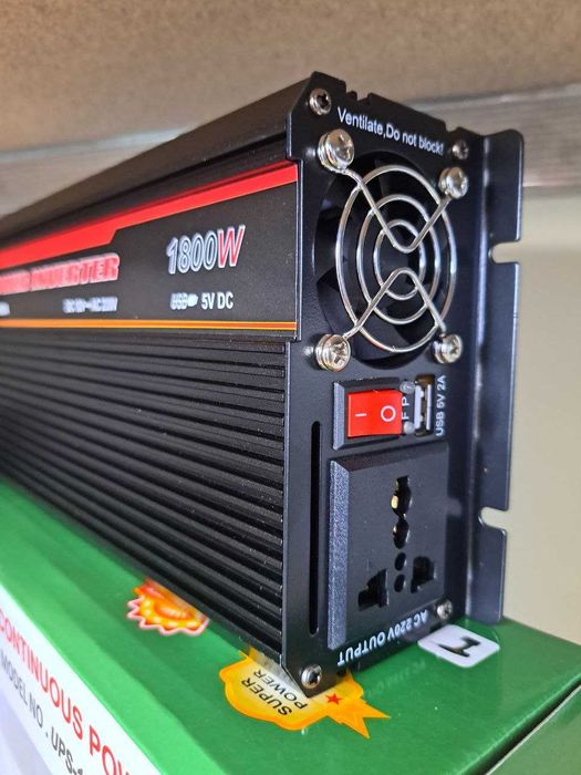 Преобразователь інвертор + зарядка 20А 12-220V 1800W Инвертор ИБП ДБЖ