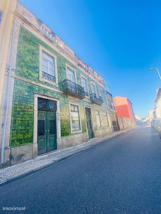 Moradia T7 para venda